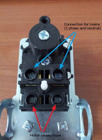 pressure switch with electrical connections